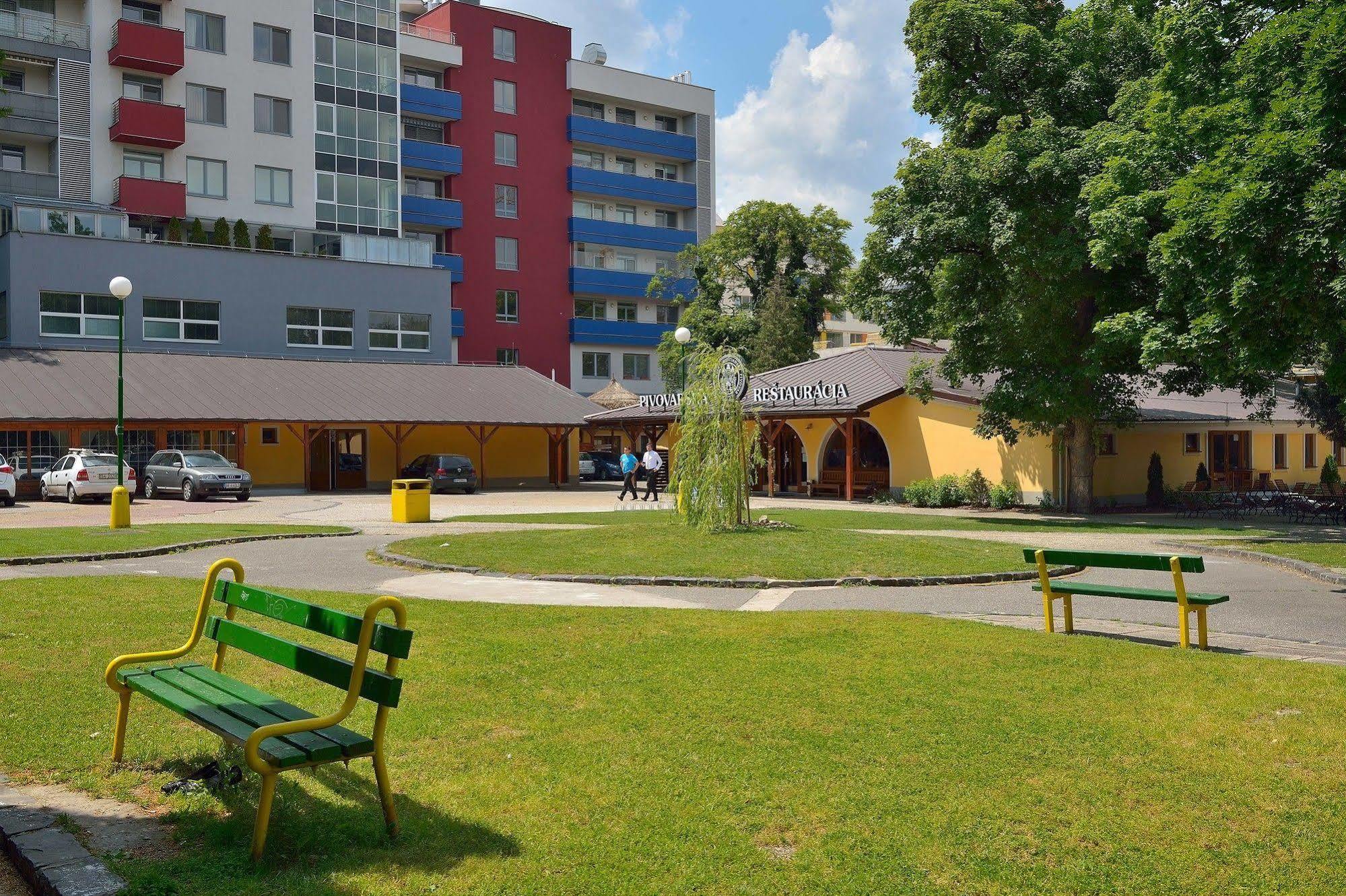 Ambiente Serviced Apartments - Dunajska Bratislava Exterior foto